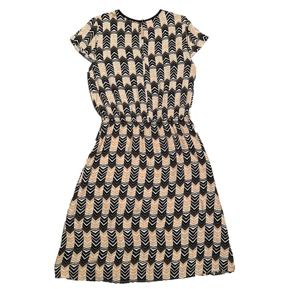 Velvet by Graham & Spencer Geometric Print Cap Sleeve Elastic Waist Midi Sz S - Picture 2 of 6
